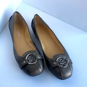 Liz Claiborne flats size 8 1/2 M